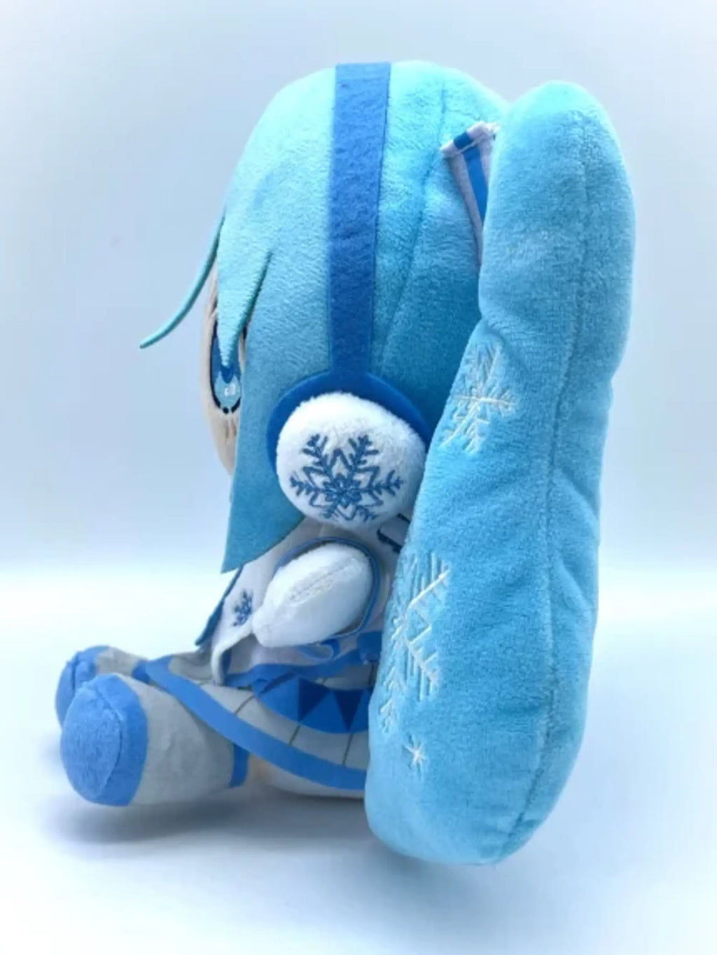 Hatsune Miku Snow Miku Plush Toy Aruya [Sky Town Limited Edition]