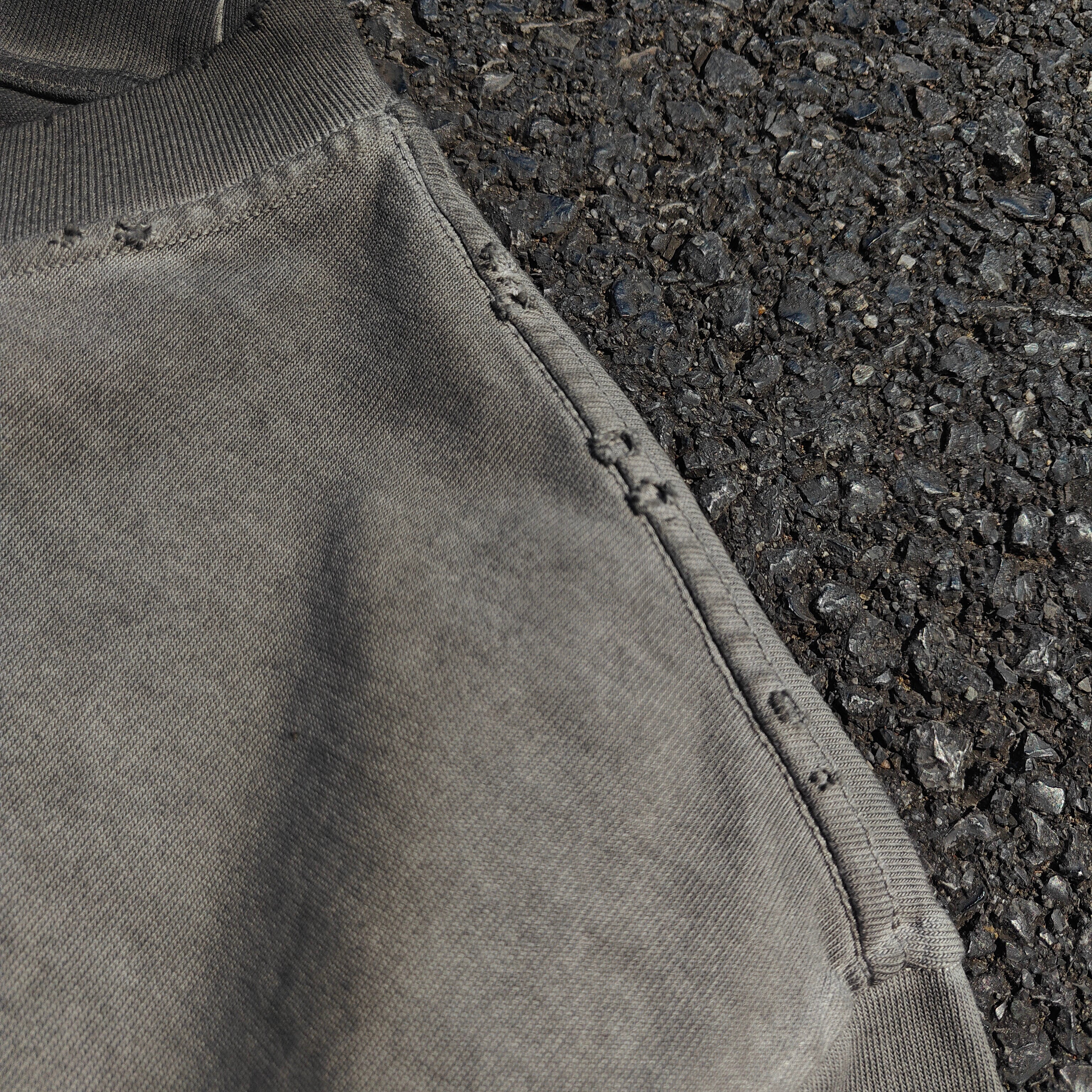 Akaza Distressed & Washed 260gsm Gray Cotton T-Shirt