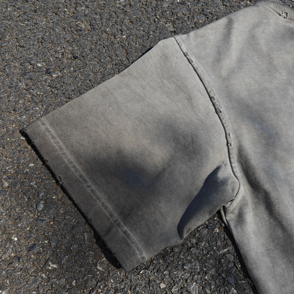 Berserk Anime Guts Screaming Distressed Vintage Wash Heavyweight Cotton T-Shirt