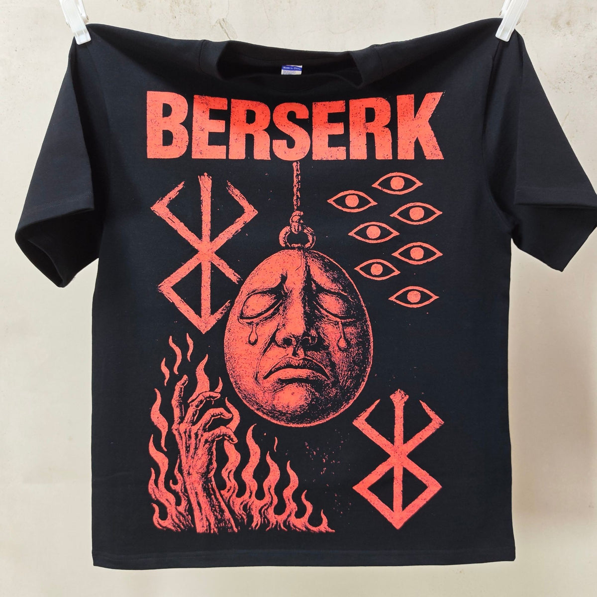 Real photo of the Egg of the Perfect World Oversized T-Shirt, black