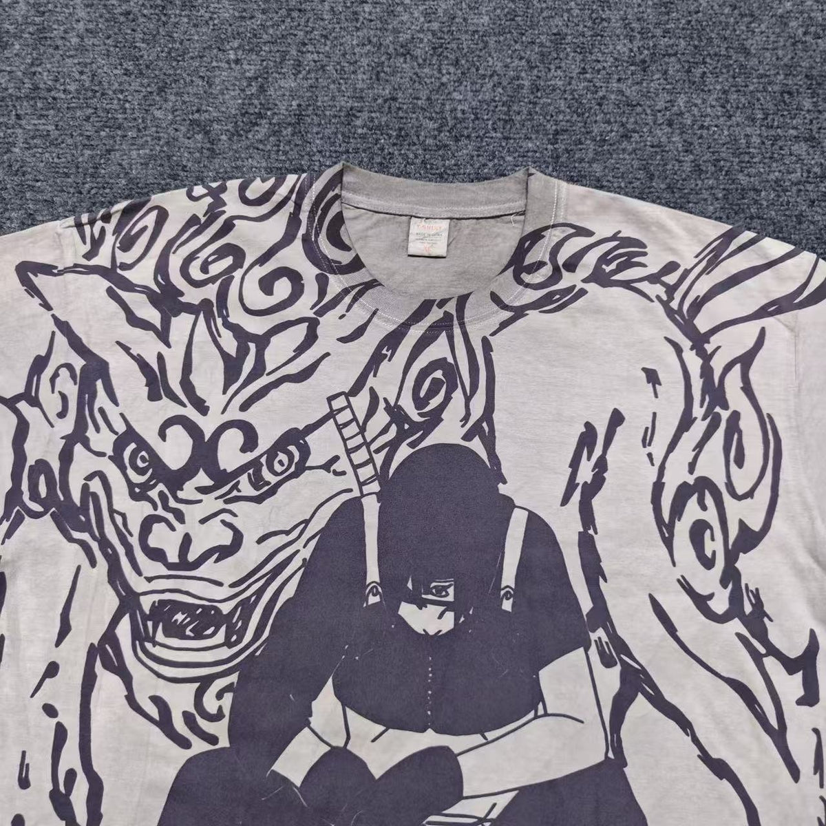 Real photo of the Sai Super Beast Scroll Vintage Washed T-Shirt, print close-up