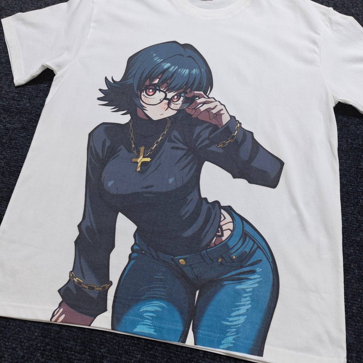 Real photo of the Shizuku Graphic Print T-Shirt