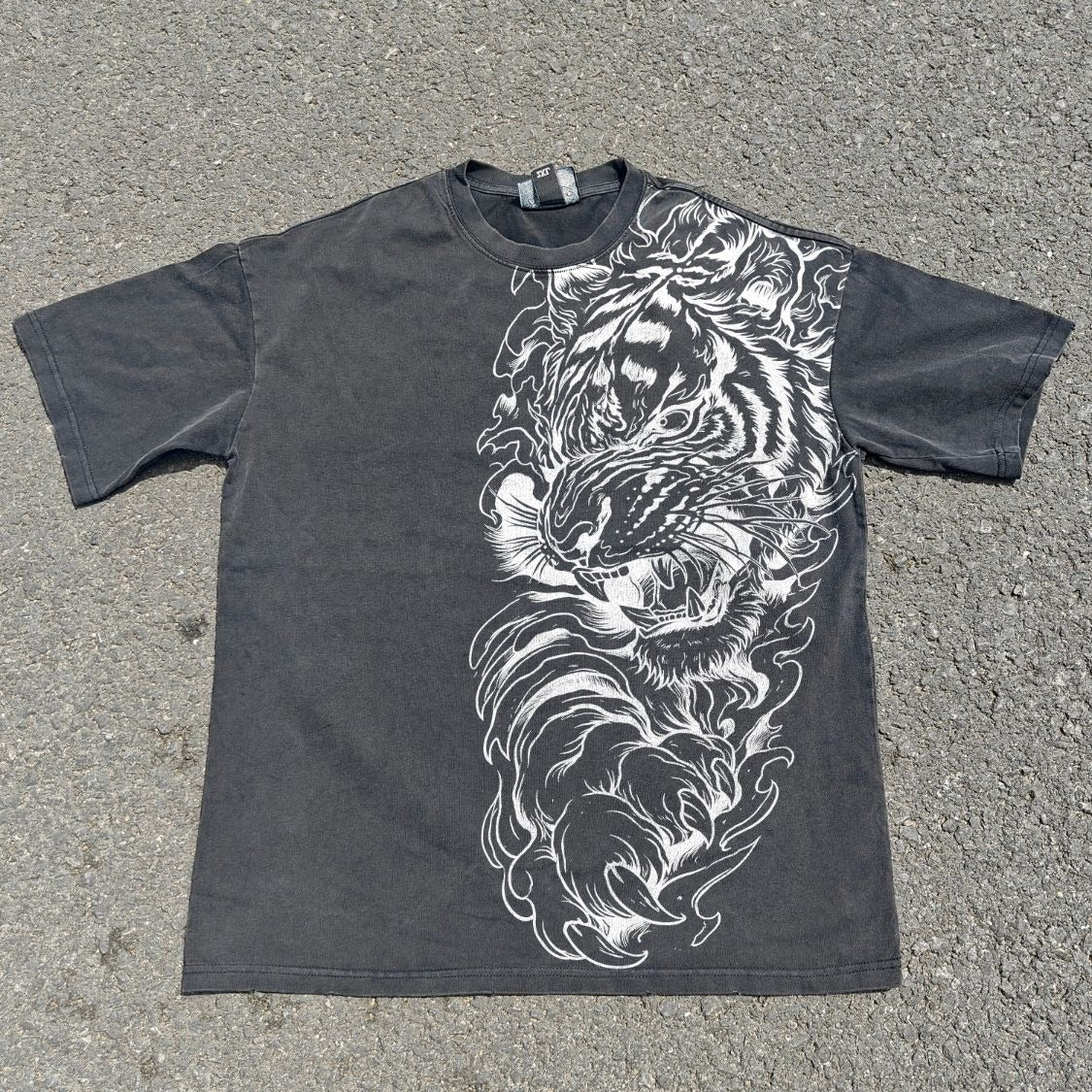 Roaring Tiger Claw Oversized Washed T-Shirt