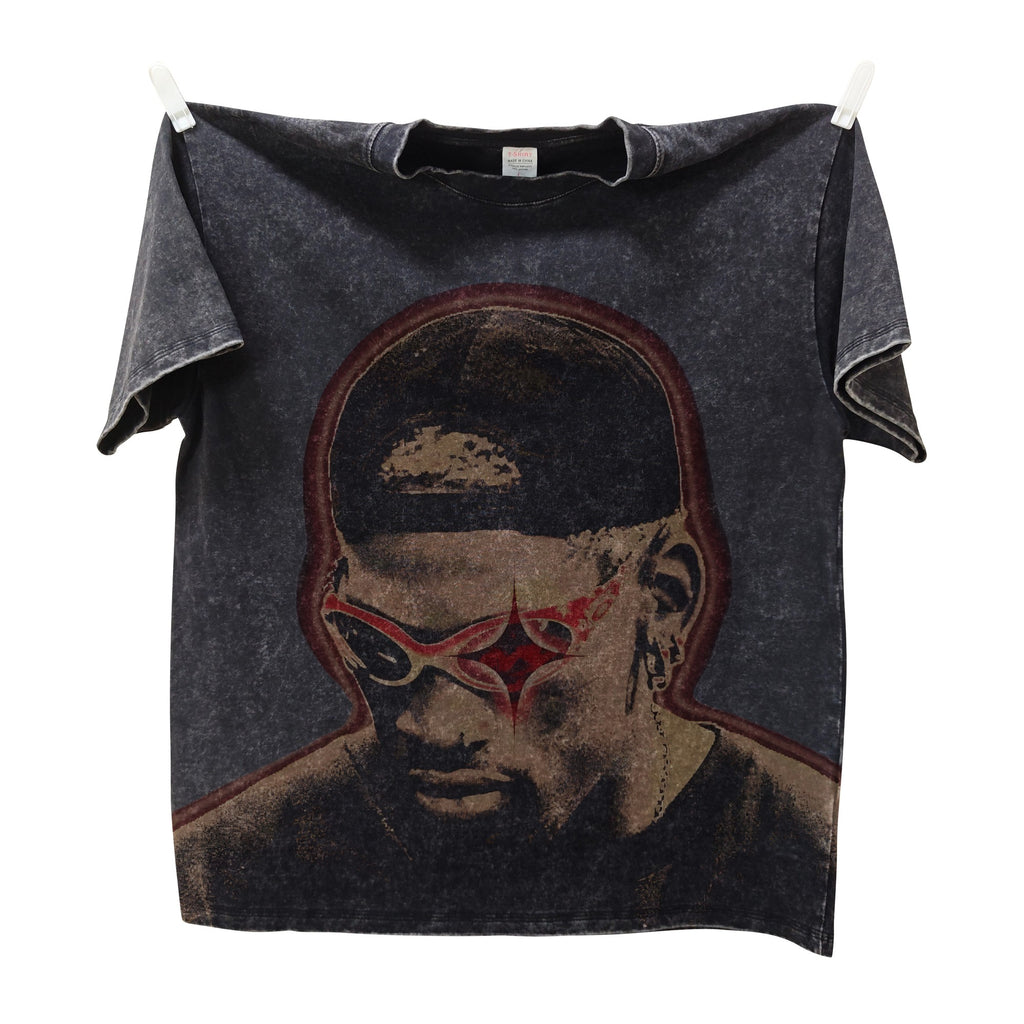 Real photo of the Star Shades Portrait Oversized Washed T-Shirt